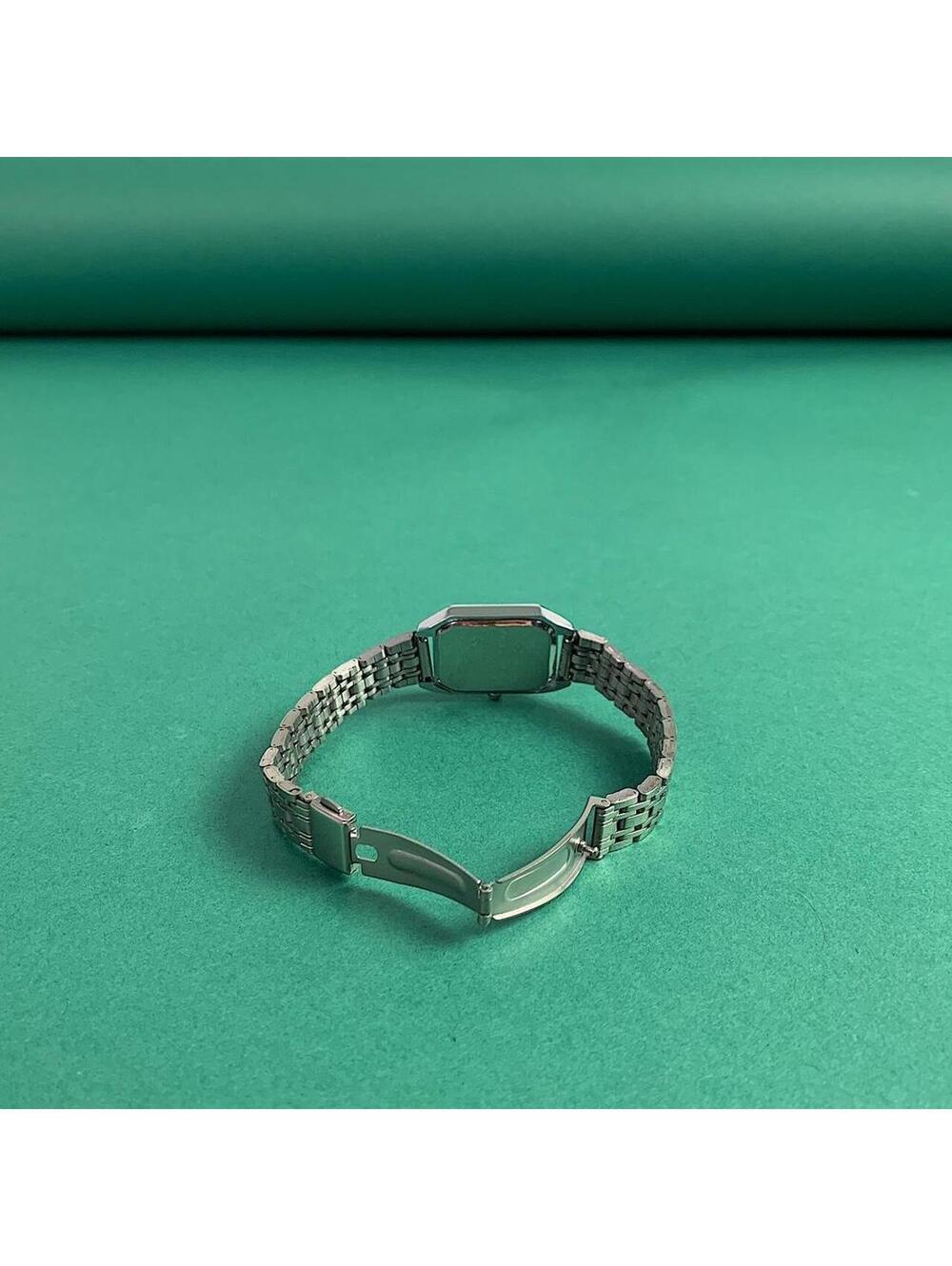 template watch - Picture 6 of 10
